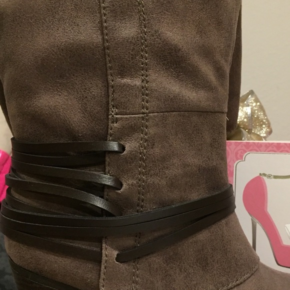 THE RITZ “STEIN HOUSE” Other - 😘FERGIES SOLD😘WOMEN,MEN BOOTS BOUTIQUE!